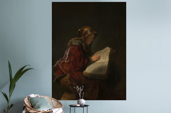 Muurstickers - Sticker Folie - Oude lezende vrouw, waarschijnlijk de profetes Hanna - Rembrandt van Rijn - 120x160 cm - Plakfolie - Muurstickers Kinderkamer - Zelfklevend Behang XXL - Zelfklevend behangpapier - Stickerfolie