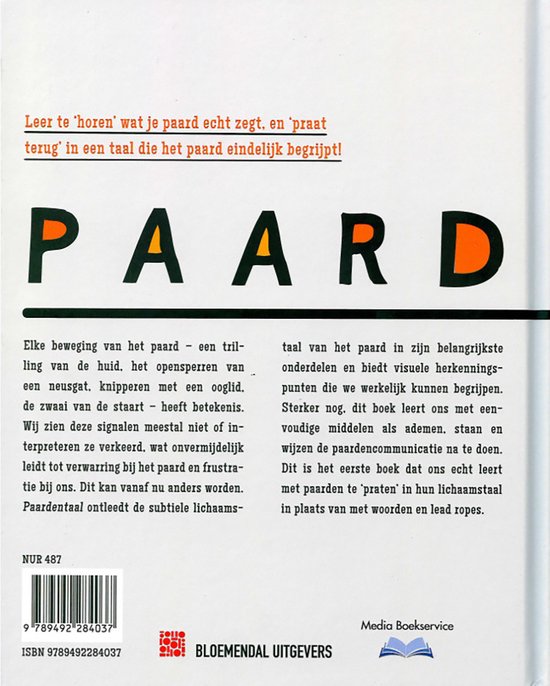 Achterkant boek met tekst PAARD in grote letters. De letters A en D zijn oranje. Daaronder tekst over lichaamstaal van paarden.