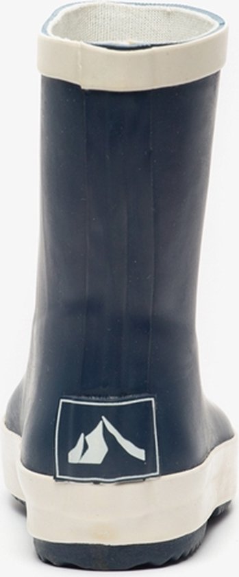 Vue arrière d'une botte de pluie bleu foncé avec arrière beige et logo de montagne.
