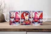 Koffiemok valentijn Gnomes 27 | Valentijn cadeau | Valentijn decoratie | Grappige Cadeaus | Koffiemok | Koffiebeker | Theemok | Theebeker | chocoladebeker