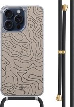 Casimoda® hoesje met zwart koord - Geschikt voor iPhone 15 Pro Max - Abstract Lines - Afneembaar koord - TPU/polycarbonaat - Bruin/beige