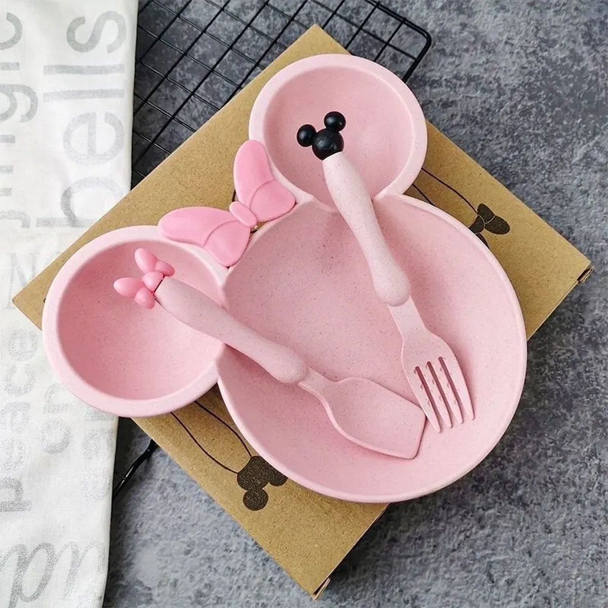 Goedkoopste Baby servies -Baby bord - Baby bestek - baby vork - baby bestekset - Baby Servies Set - Baby Cadeau - Kinderservies set - Zuignap - Kinderbord- Kinderservies set- Roze