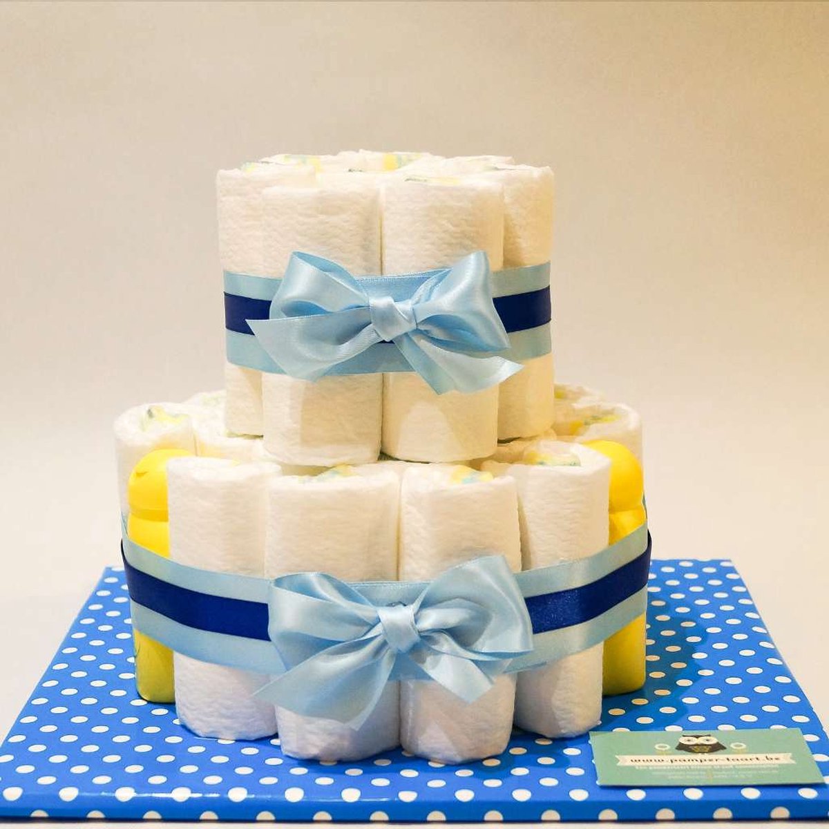 Goedkoopste Pampertaart - luiertaart - jongen - 2 laags - blauw - mini Zwitsal 27 luiers maat 3
