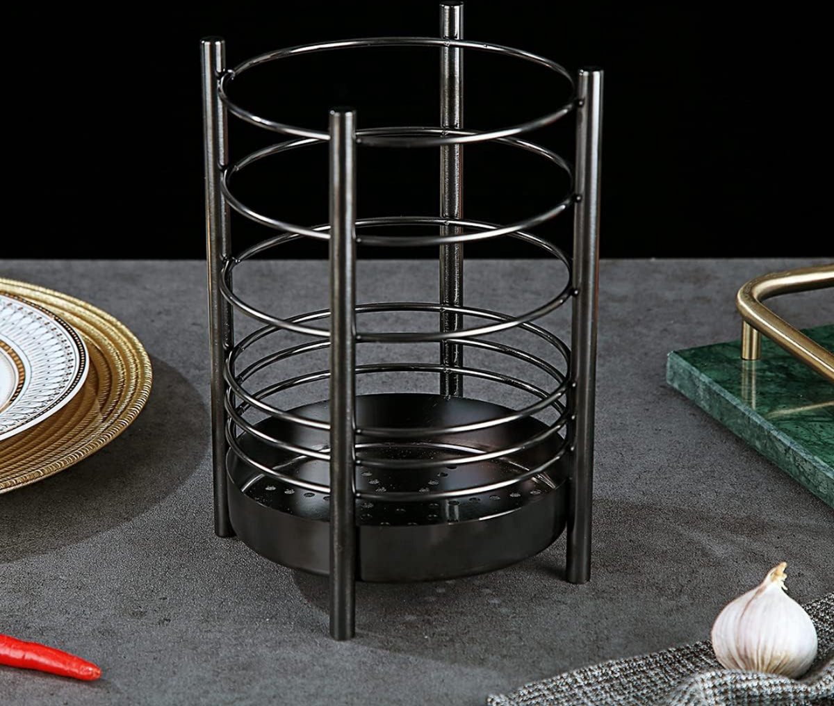 PEAM keukengerei houder organizer Roestvrijstalen Keukengereihouder met Zwarte Titanium Coating Stijlvolle en Handige Opbergcaddy voor Gebruiksvoorwerpen Perfect voor een Georganiseerde Keuken (Zwart 7.4''x5.2'')
