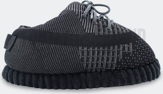 Footzynederland®YZY Reflect black - Sneaker sloffen - nike stijl - One size fits all - Pantoffels - yeezy stijl - Footzy