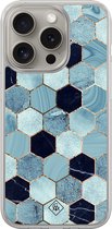 Casimoda® hoesje - Geschikt voor iPhone 15 Pro Max - Blue Cubes - 2-in-1 case - Schokbestendig - Marble design - Verhoogde randen - Blauw, Transparant