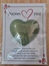 Pocket hug kaartje met epoxy hart - kaartje - steun in de rug - gelukskaartje - Liefde - Groen