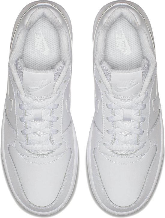 nike ebernon low top sneakers white