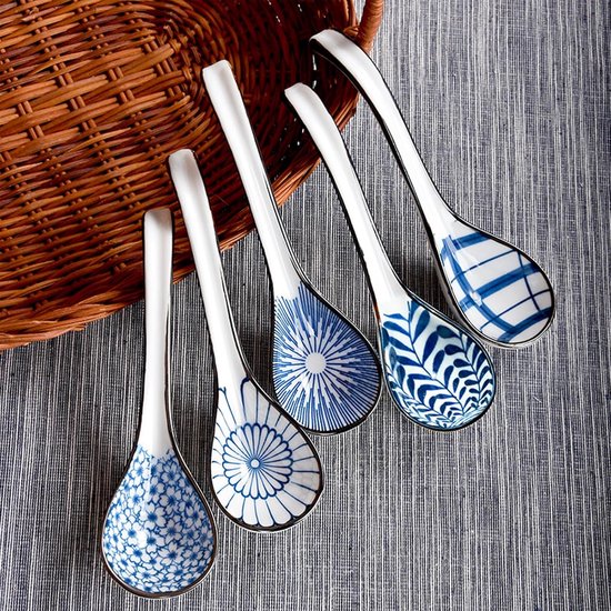 Yeenano Porseleinen Soeplepels, set van 6 stuks Keramische Chinese Soeplepels, Chinese Won Ton Lepels Aziatische Soepen Japanse Ramen Lepels, Porseleinen Lepelset voor Rijstkommen, Ramen