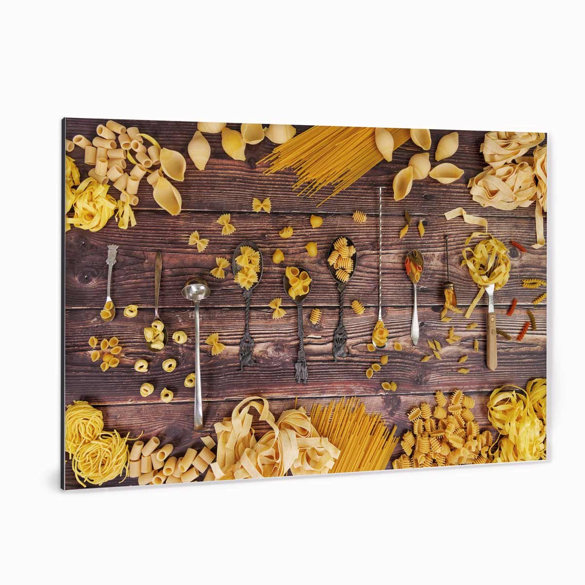 Fotoprint op aluminium - Pasta party - 90x60 cm | Superhoge printkwaliteit afdruk | Extra stevig 4 mm Alupanel-Blauwbond | Voorzien van een matte afwerking | Inclusief UV-coating | Geschikt voor binnen én buiten