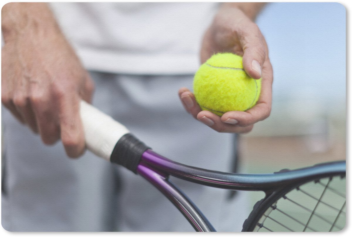 Muismat Tennis - Oudere man met tennisbal en racket muismat rubber - 27x18 cm - Muismat met foto