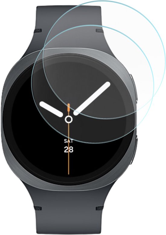 Een horloge met een wijzerplaat toont "SAT 28". Twee transparante cirkels markeren de beschermlaag.
