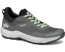 De Hanwag Kaduro Light GTX Dames is een lichtgewicht, comfortabele en waterdichte wandelschoen speciaal ontworpen voor vrouwen die houden van avontuurlijke tochten in diverse omstandigheden. Dankzij het Gore-Tex-membraan biedt deze schoen