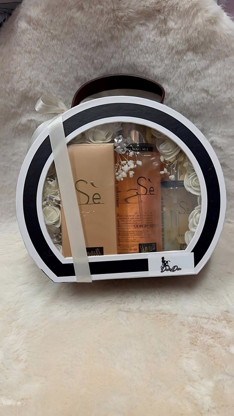 Luxe Cadeaubox met Sè Parfum Set – Parfum, Hair Mist & Body Mist – Inclusief Rozen Decoratie – Perfect Cadeau voor Dames