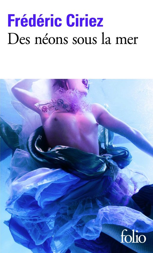 Des Neons Sous La Mer