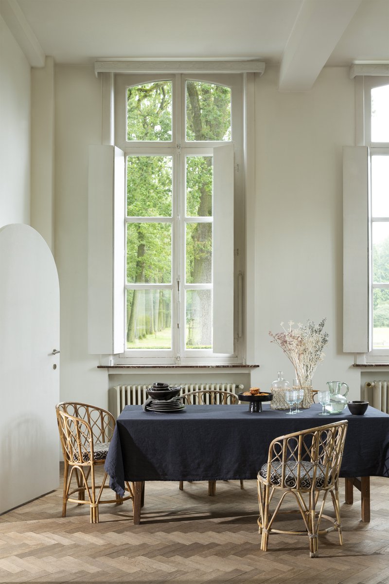 WOW Tafellaken 65% katoen - 35% linnen | Essence Midnight | Tafellaken Zwart | 150x250cm