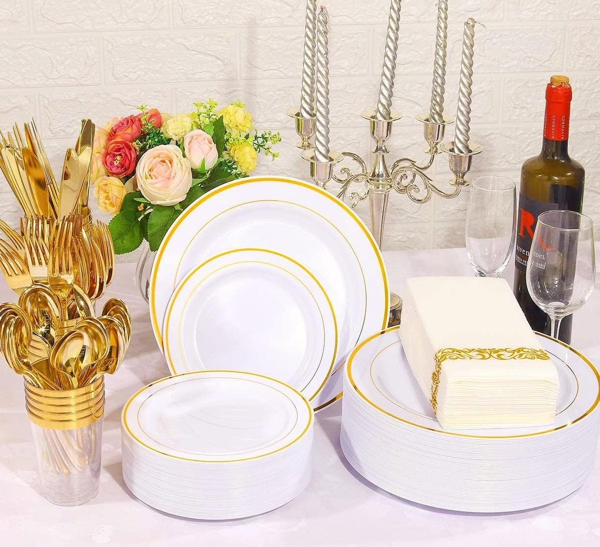 LATERN 60 Pcs Multifunctional Gold Plastic Dinnerware Set, 30pcs 26cm Dinner Plates 30pcs 19cm Salad Plates, Reusable Plastic Plate for 30 Guests Wedding Anniversary Garden Dessert Party
