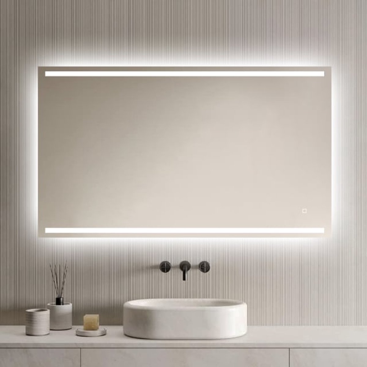 LoXa - Badkamerspiegel Felix met LED 120x70cm – Dimbaar – Anti-condens – Direct & Indirect licht – Geheugenfunctie – Energiezuinig – Eenvoudige installatie