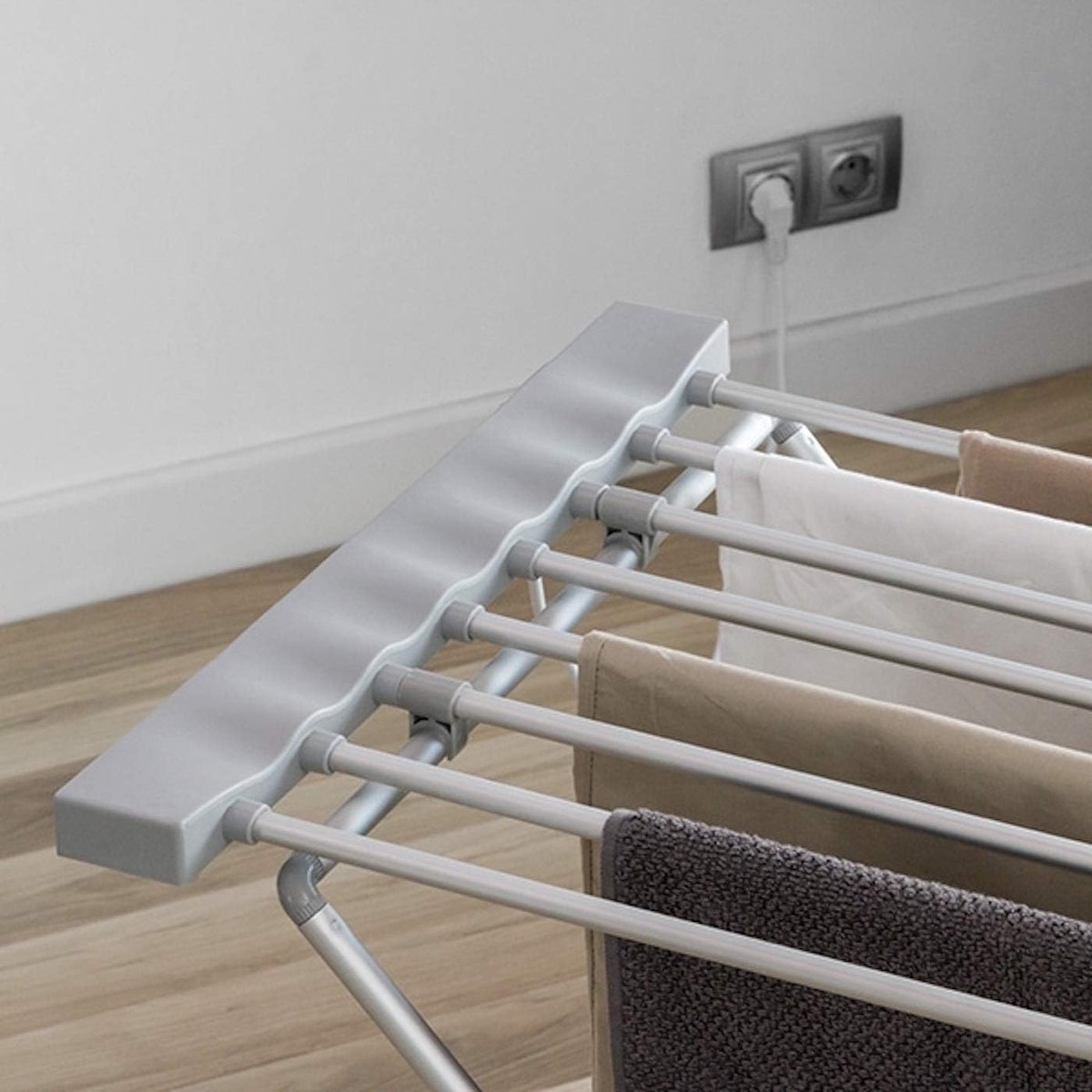 RFWR Elektrisch opvouwbaar droogrek met 8 verwarmingsstangen thumbnail 6