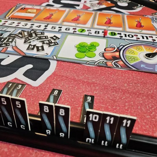 999 Games - Bomb Busters - Coöperatief Bordspel - Winnaar Spiel des Jahres 2025/Speelgoed van het jaar 2025 en de Gouden Ludo!- Werk samen en maak de bom onschadelijk - Tik tak, tik tak...