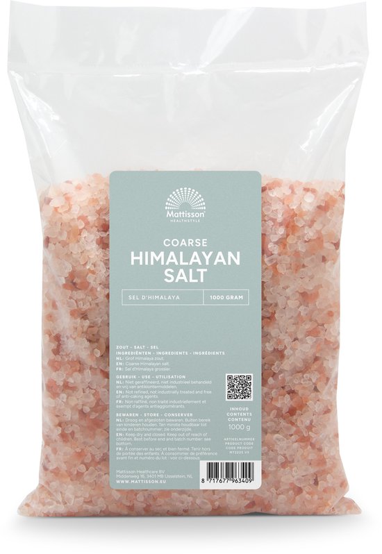 Een doorzichtige zak met Mattisson Coarse Himalayan Salt, 1000 gram, gevuld met roze zoutkorrels.