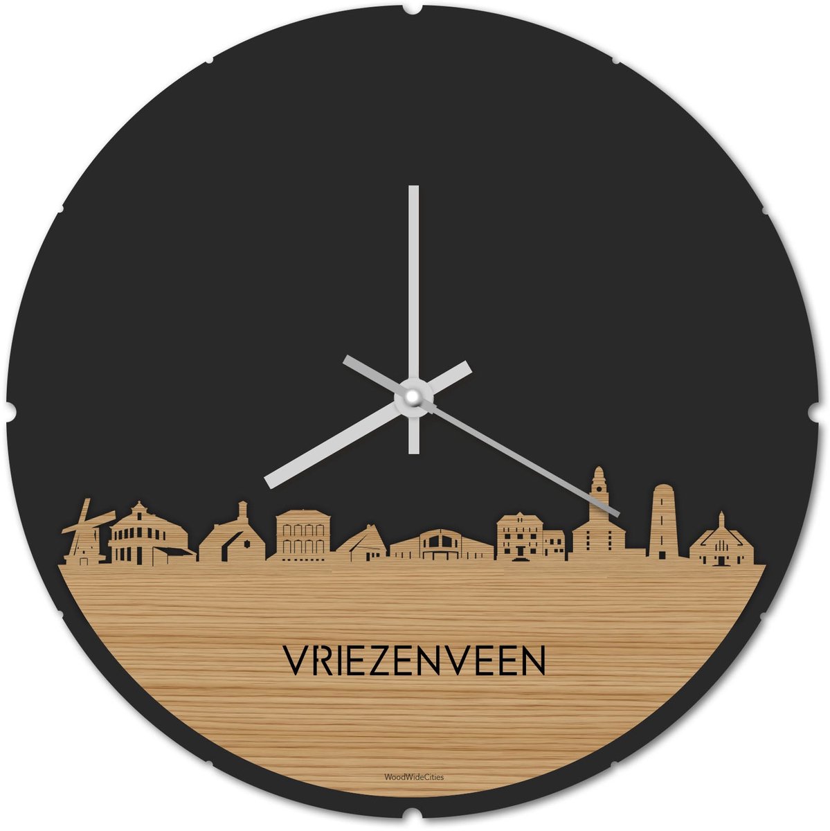 Skyline Klok Rond Vriezenveen Bamboe hout - Ø 44 cm - Stil uurwerk - Wanddecoratie - Meer steden beschikbaar - Woonkamer idee - Woondecoratie - City Art - Steden kunst - Cadeau voor hem - Cadeau voor haar - Jubileum - Trouwerij - Housewarming -