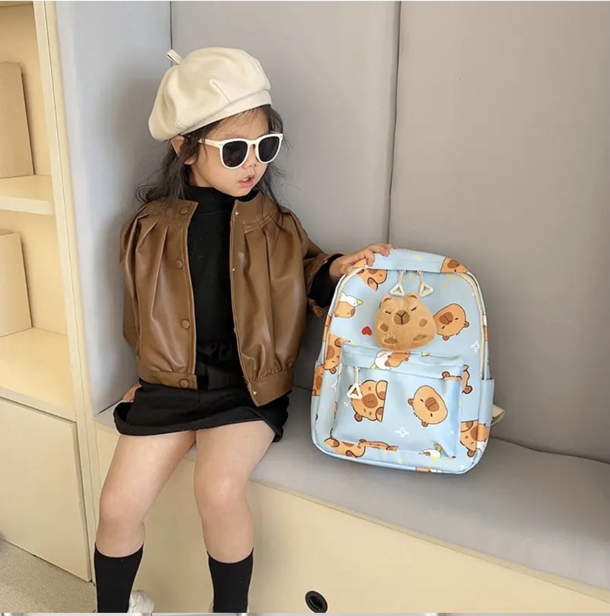 Cartoon Capybara Rugzak – Lichtgewicht, Waterdicht, Grote Capaciteit – Met USB-poort En Hoofdtelefoonuitgang – Kawaii Tas Met Bijpassend Etui