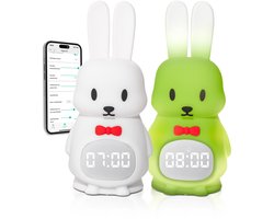 foto van 3Babies® Slaaptrainer – Slaapwekker Baby – Nachtlamp functie met Wekker – Kinderwekker – Tuxedo Rabbit – Inclusief App