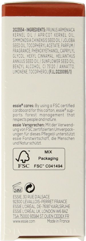 Zijkant van de Essie apricot nail & cuticle oil verpakking met ingrediënten, FSC certificering en contactinformatie.