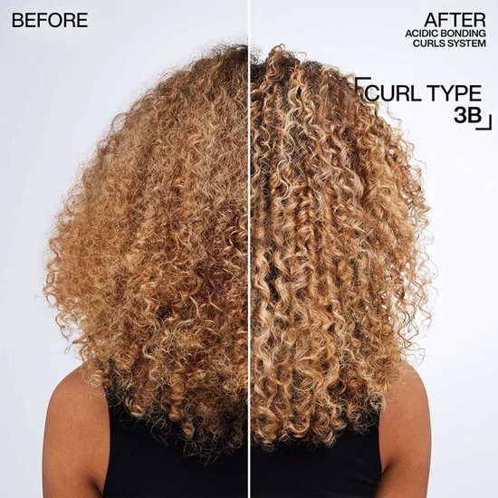 Avant et après le système de boucles de liaison acide, les cheveux sont plus brillants et plus bouclés.