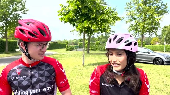 Fietshelm Dames/Vrouwen - Volwassenen - Medium 54/59cm - 180gram