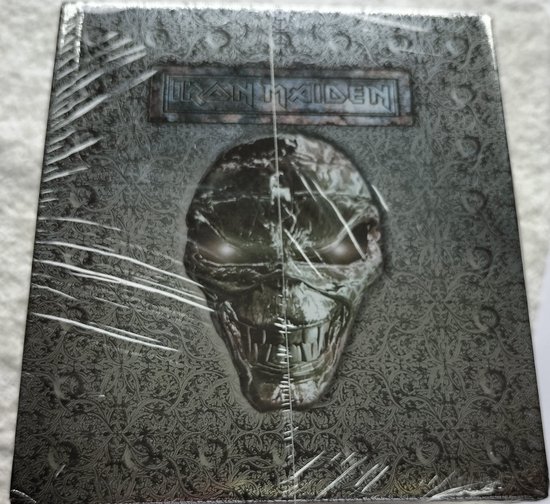 新品 Iron Maiden CD-Box Set 15枚组 Rare 1998 新品 Iron Maiden CD-Box Set 15枚组 Rare 1998