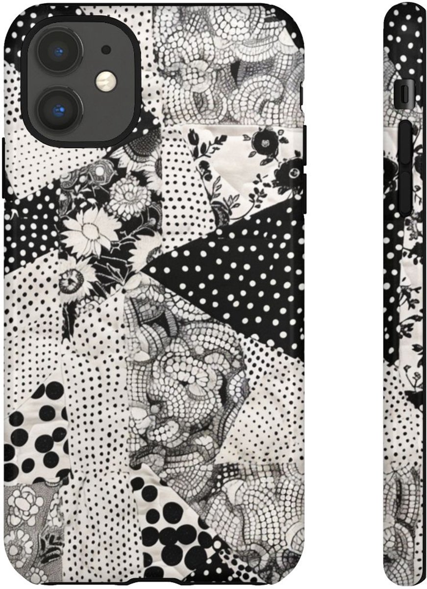 Zwart-Wit Patchwork met Bloemen en Stippen – Telefoonhoesje Geschikt voor iPhone 11