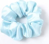 XXL Scrunchie Licht Blauw & haar accessories || Oversized Haar Scrunchie|| Handmade scrunchies || haar accessoires|| satijn scrunchies