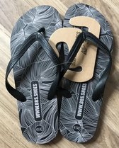Teenslippers Hawaï print, zwart/wit, maat 43/44