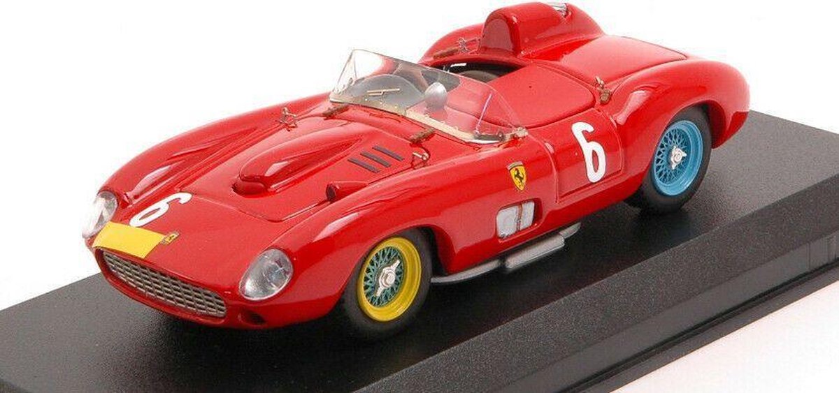 De 1:43 Diecast Modelcar van de Ferrari 315S #6 van de 1000km Nürburgring in 1957. De coureurs waren Hawthorn en Trintignant. De fabrikant van het schaalmodel is Art-Model. Dit model is alleen online verkrijgbaar