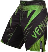 Venum Hurricane Fightshorts Amazonia Groen S - Jeansmaat 31/32