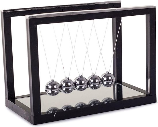 Afbeelding van het spel A&K Newton's Cradle Balance Ball - Bureau Kantoor Decoratie - 5 Ballen - 18mm Bal - Balanceerballen - Zwart
