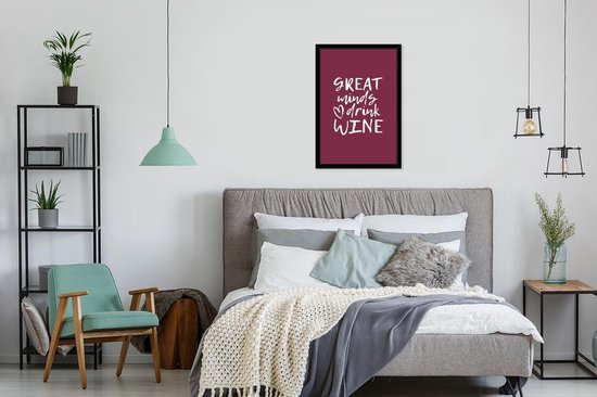 Poster in lijst - Fotolijst 40x60 cm - Posters - Wijn quote "Great minds drink wine" met paarse achtergrond - Posterlijst zwart - Decoratie - Wanddecoratie woonkamer - Muurdecoratie slaapkamer