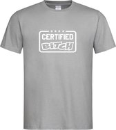 Grijs T shirt met wit " Certified Bitch " print size XL