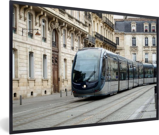 Fotolijst incl. Poster - Een moderne tram gaat door het centrum van Bordeaux - 90x60 cm - Posterlijst