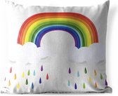 Buitenkussens - Tuin - Een illustratie van een regenboog met wolken en regenboog druppels - 40x40 cm