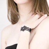 Batucada - Cocktail - Armband - Plantaardige Oorsprong en Hypoallergeen - Vrouwen - Armband met Stras steentje - Antiallergisch - Zwart - lengte 15/19,5 cm – effect Tattoo -  ziet