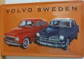 Volvo Amazone Sweden Reclamebord van metaal 30 x 20 cm GEBOLD BORD MET RELIEF METALEN-WANDBORD - MUURPLAAT - VINTAGE - RETRO - HORECA- WANDDECORATIE -TEKSTBORD - DECORATIEBORD - RE