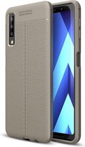 Samsung Galaxy A7 (2018) Hoesje - Mobigear - Luxury Serie - TPU Backcover - Grijs - Hoesje Geschikt Voor Samsung Galaxy A7 (2018)