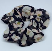 Scrunchies kleur & patroon variatie - Set van 4 stuks - Bloemen - Wit - Zwart - Roze - Accessoire - Mode - Fashion - Cadeau - Dames - Meiden - Meisjes - Haar - Wokkel - Elastiek - Trend - Kle
