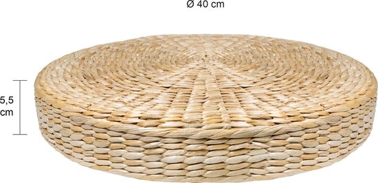 Ronde naturelkleurige mat, diameter 40 cm, hoogte 5,5 cm, van gevlochten materiaal.