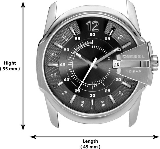 Zilverkleurig Diesel horloge met donkerbruine leren band, zwart met grijze wijzerplaat. Afmetingen: lengte 45 mm, hoogte 55 mm.