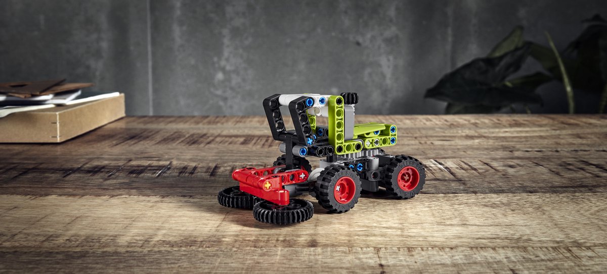 LEGO Technic Mini CLAAS XERION 42102 — afbeelding 16