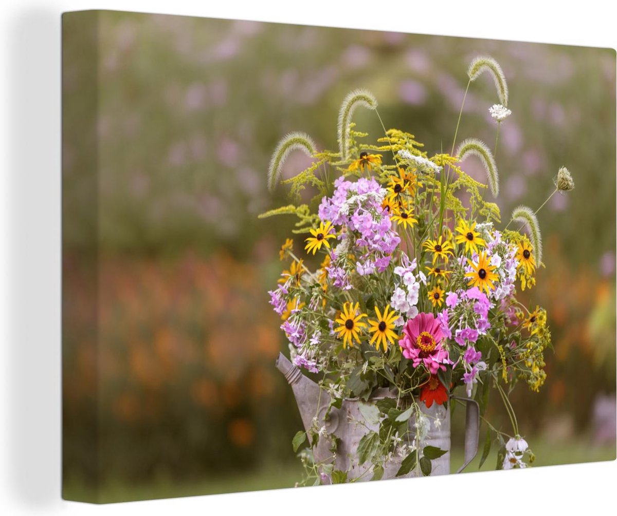Canvas Schilderij Bloemen - Gieter - Kleur - 120x80 cm - Wanddecoratie